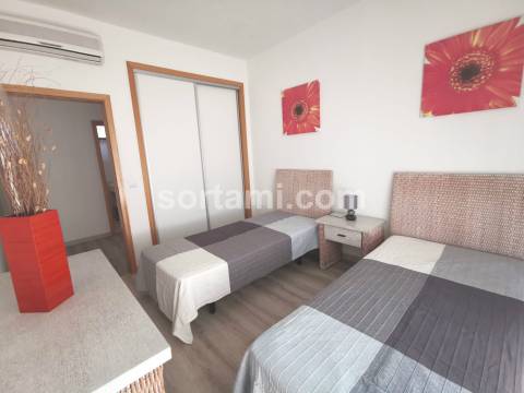 Apartamento T2 Venda em Quarteira,Loulé