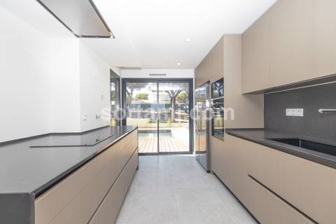 Moradia Isolada T3 Venda em Albufeira e Olhos de Água,Albufeira