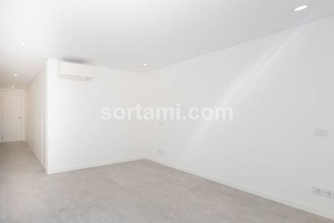 Moradia Isolada T3 Venda em Albufeira e Olhos de Água,Albufeira