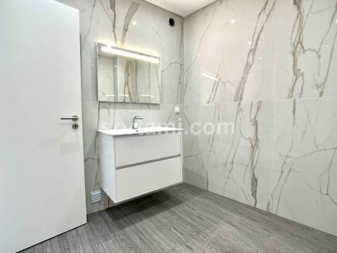 Apartamento T4 Venda em Quelfes,Olhão