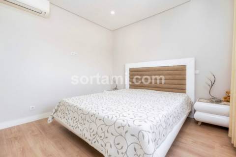 Moradia Isolada T3+2 Venda em Quarteira,Loulé