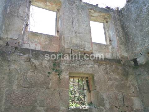 Moradia Devoluta  Venda em Penhalonga e Paços de Gaiolo,Marco de Canaveses