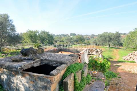 Moradia Devoluta T4 Venda em Conceição e Estoi,Faro