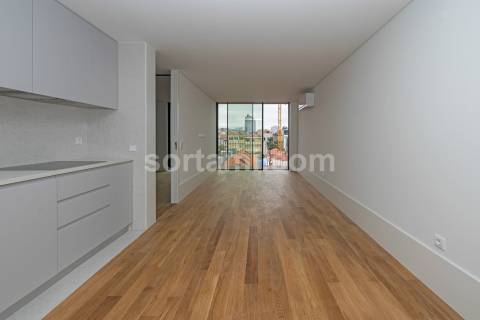 Apartamento T2 Venda em Cedofeita, Santo Ildefonso, Sé, Miragaia, São Nicolau e Vitória,Porto