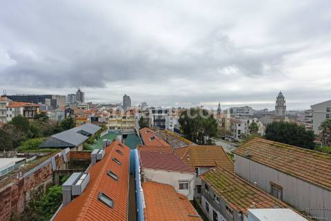 Apartamento T2 Venda em Cedofeita, Santo Ildefonso, Sé, Miragaia, São Nicolau e Vitória,Porto