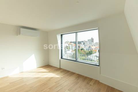 Apartamento T2 Venda em Cedofeita, Santo Ildefonso, Sé, Miragaia, São Nicolau e Vitória,Porto