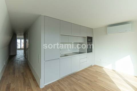 Apartamento T2 Venda em Cedofeita, Santo Ildefonso, Sé, Miragaia, São Nicolau e Vitória,Porto