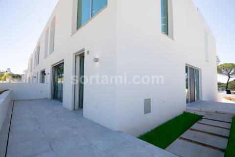 Moradia em Banda T3 Venda em Almancil,Loulé