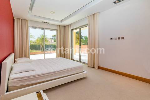 Moradia Isolada T5 Venda em Alvor,Portimão