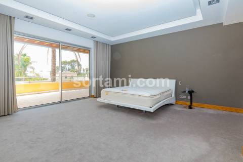 Moradia Isolada T5 Venda em Alvor,Portimão