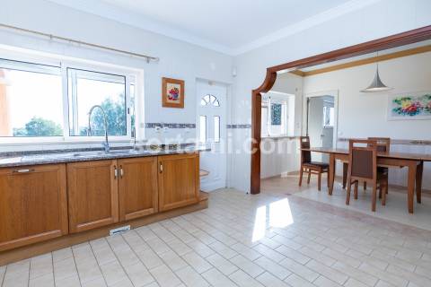 Moradia Isolada T4 Venda em Santa Bárbara de Nexe,Faro