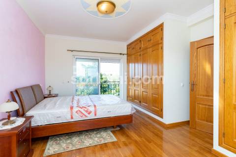 Moradia Isolada T4 Venda em Santa Bárbara de Nexe,Faro