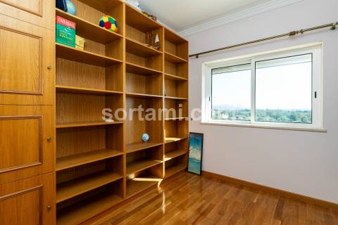 Moradia Isolada T4 Venda em Santa Bárbara de Nexe,Faro