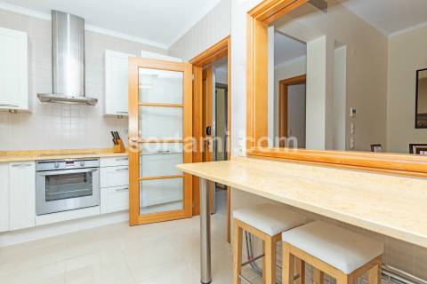 Apartamento T3 Venda em Quarteira,Loulé