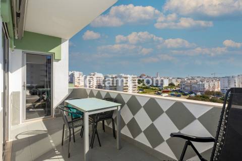 Apartamento T2 Venda em Quarteira,Loulé