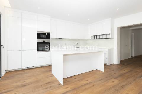 Moradia Isolada T4 Venda em Quarteira,Loulé