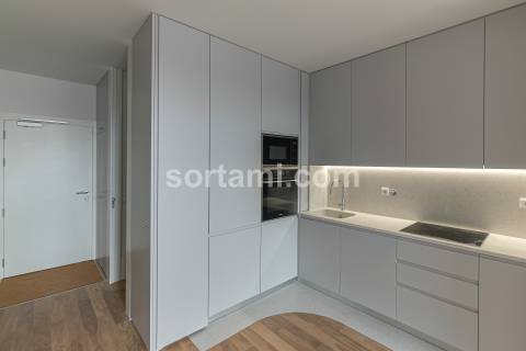 Apartamento T1+1 Venda em Cedofeita, Santo Ildefonso, Sé, Miragaia, São Nicolau e Vitória,Porto