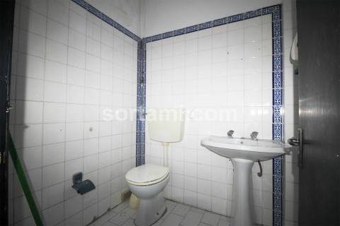 Loja  Venda em Quarteira,Loulé