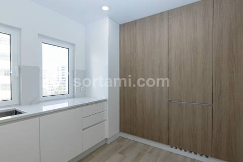Apartamento T2 Venda em Quarteira,Loulé