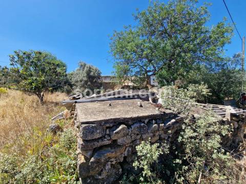 Moradia Devoluta  Venda em Santa Bárbara de Nexe,Faro