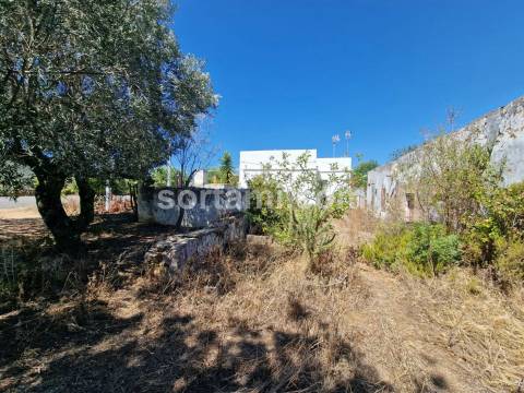Moradia Devoluta  Venda em Santa Bárbara de Nexe,Faro