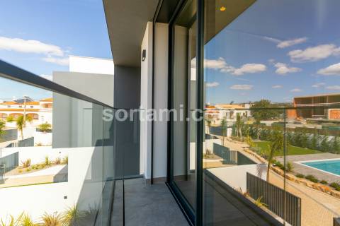 Moradia em Banda T3+1 Venda em Boliqueime,Loulé