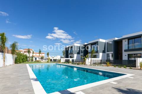 Moradia em Banda T3+1 Venda em Boliqueime,Loulé