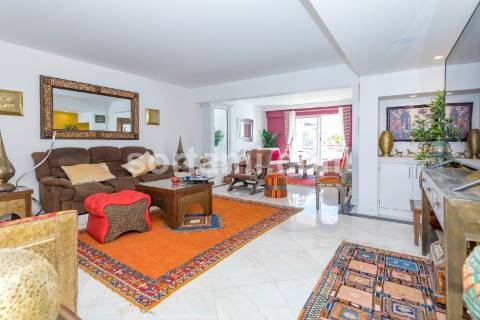 Apartamento T4 Venda em Quarteira,Loulé