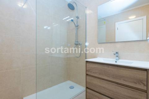 Moradia em Banda T3 Venda em Albufeira e Olhos de Água,Albufeira