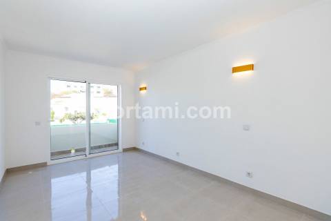 Moradia em Banda T3 Venda em Albufeira e Olhos de Água,Albufeira