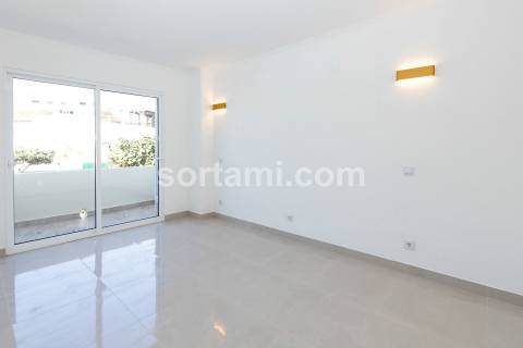 Moradia em Banda T3 Venda em Albufeira e Olhos de Água,Albufeira