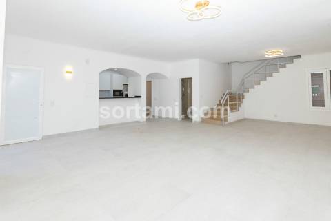 Moradia em Banda T3 Venda em Albufeira e Olhos de Água,Albufeira