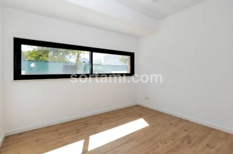 Moradia Isolada T4 Venda em Quarteira,Loulé