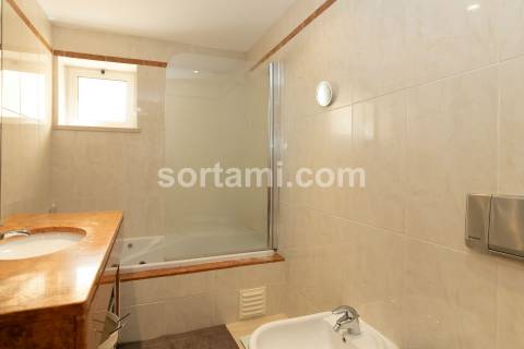 Apartamento T3 Venda em Quarteira,Loulé