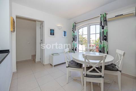 Apartamento T2 Venda em Quarteira,Loulé