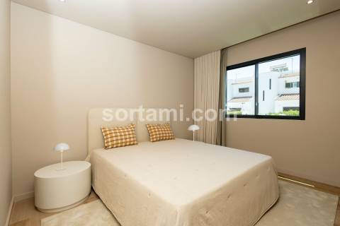 Moradia Isolada T4 Venda em Quarteira,Loulé