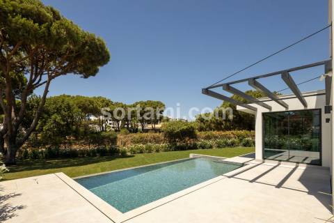 Moradia Isolada T4 Venda em Quarteira,Loulé