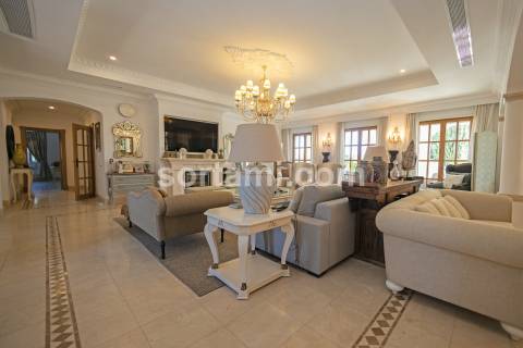 Moradia Isolada T7+4 Venda em Almancil,Loulé