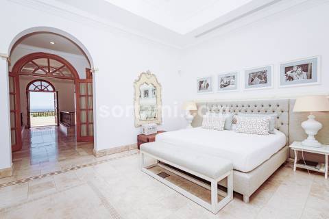 Moradia Isolada T7+4 Venda em Almancil,Loulé