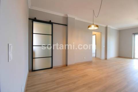 Apartamento T0+3 Venda em Albufeira e Olhos de Água,Albufeira