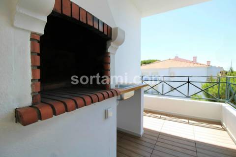 Apartamento T0+3 Venda em Albufeira e Olhos de Água,Albufeira