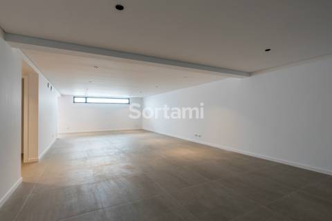 Moradia Isolada T4 Venda em Quarteira,Loulé