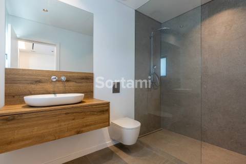 Moradia Isolada T4 Venda em Quarteira,Loulé