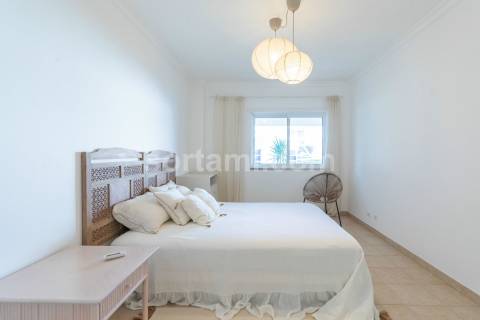 Apartamento T2 Venda em Quarteira,Loulé