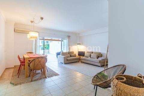 Apartamento T2 Venda em Quarteira,Loulé