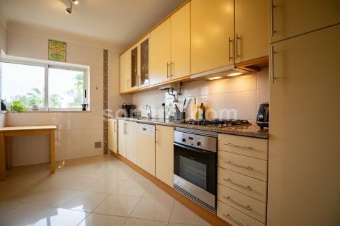 Apartamento T2 Venda em Quarteira,Loulé