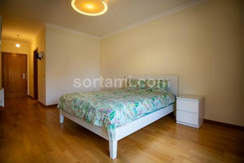 Apartamento T2 Venda em Quarteira,Loulé