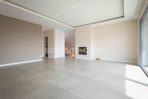 Moradia Isolada T4 Venda em Albufeira e Olhos de Água,Albufeira