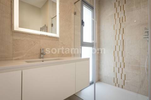 Moradia Isolada T4 Venda em Albufeira e Olhos de Água,Albufeira