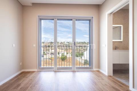 Moradia Isolada T4 Venda em Albufeira e Olhos de Água,Albufeira